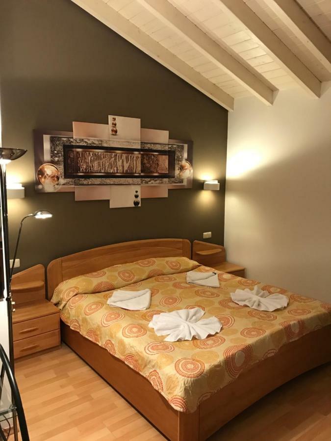 Hotel Korfu Geiselhoring 외부 사진