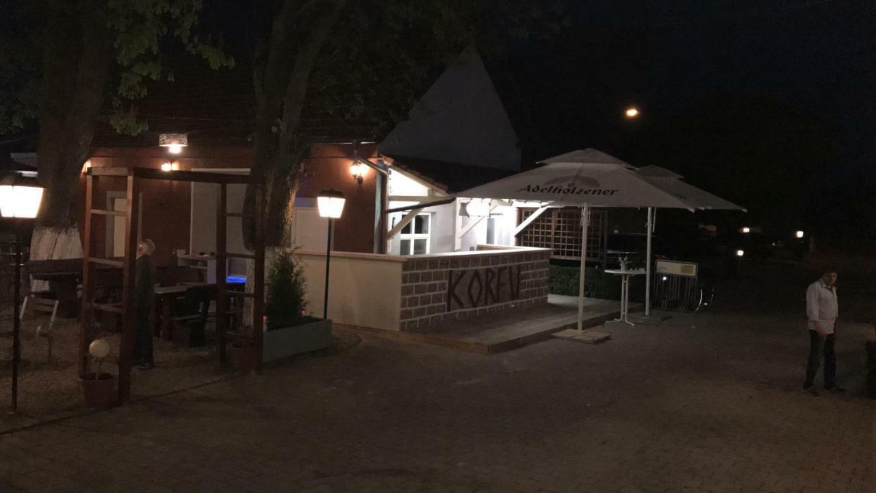 Hotel Korfu Geiselhoring 외부 사진