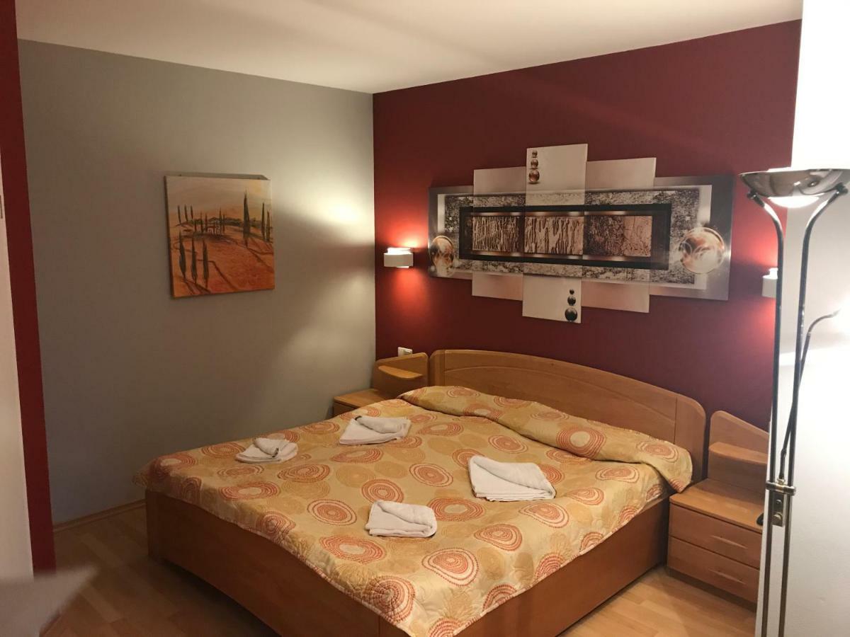 Hotel Korfu Geiselhoring 외부 사진