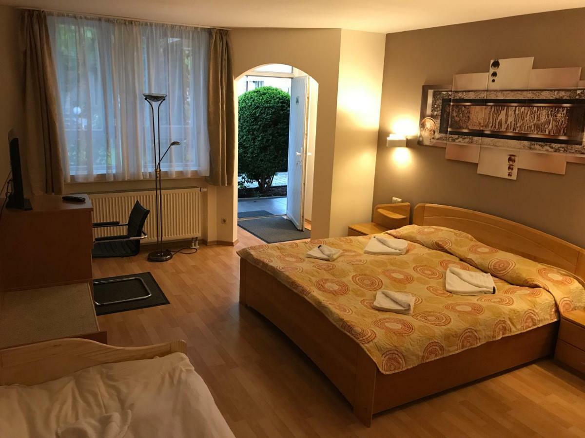 Hotel Korfu Geiselhoring 외부 사진